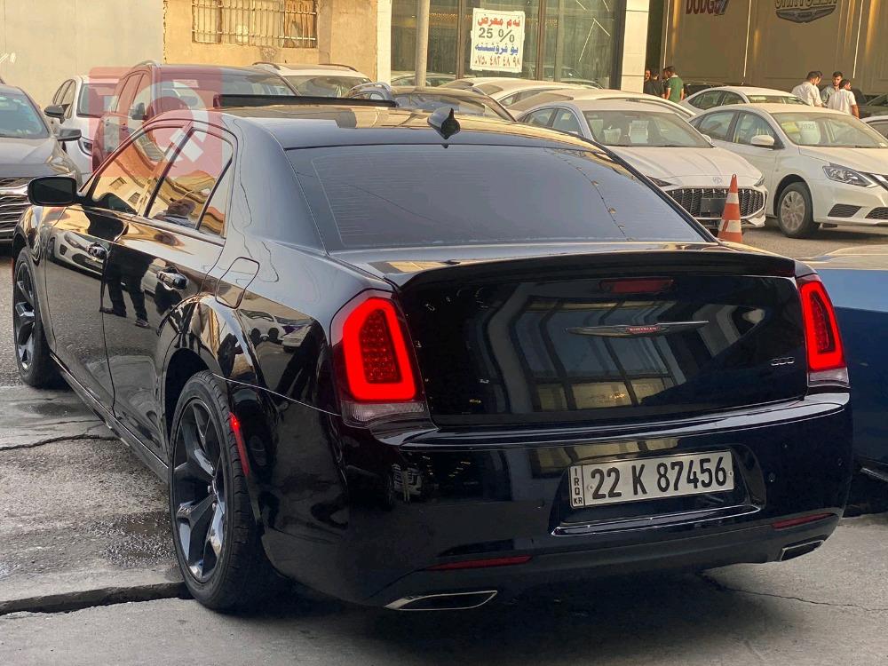كرايسلر 300